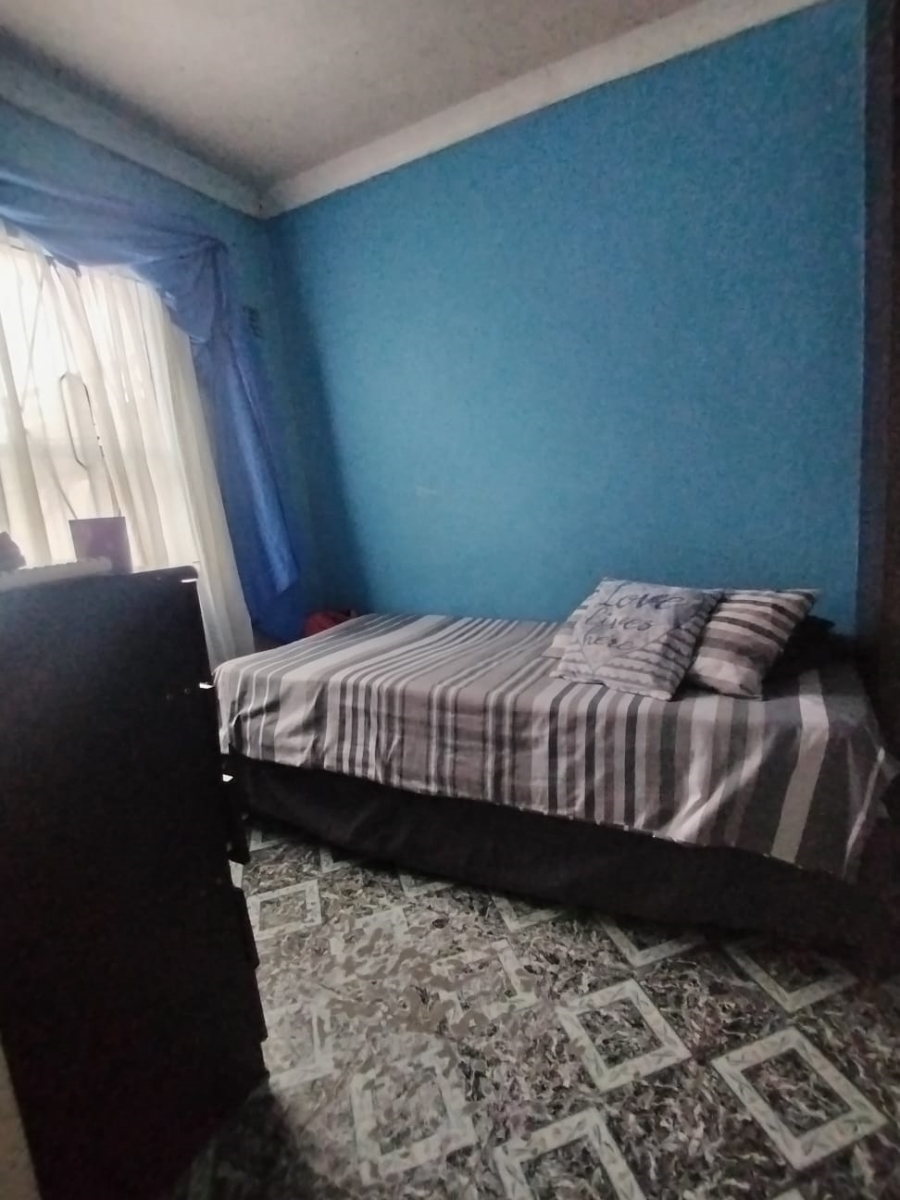 2 Bedroom Property for Sale in Pelican Park Western Cape